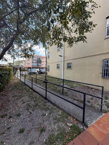 6070 W 18th Ave 209, Hialeah, FL 33012