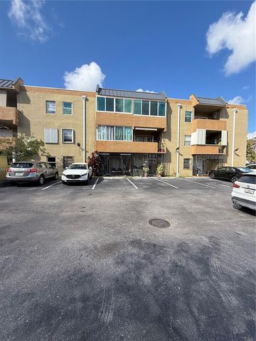 6070 W 18th Ave 209, Hialeah, FL 33012