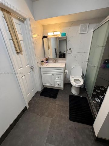 6070 W 18th Ave 209, Hialeah, FL 33012