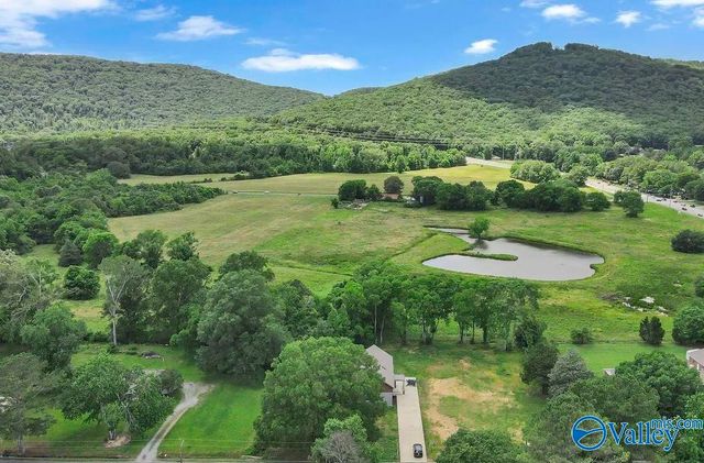 162 Woodside Drive, Owens Cross Roads, AL 35763