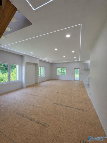 162 Woodside Drive, Owens Cross Roads, AL 35763