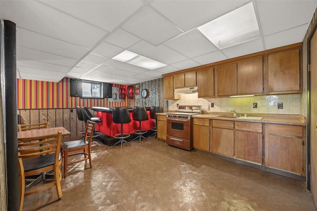 1311 Main Street, Ely, IA 52227