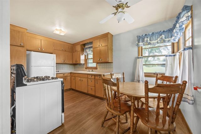 1311 Main Street, Ely, IA 52227