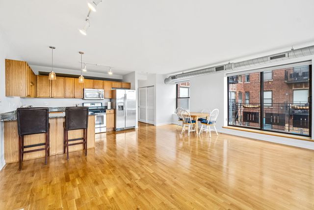 4537 S Drexel Boulevard 504, Chicago, IL 60653