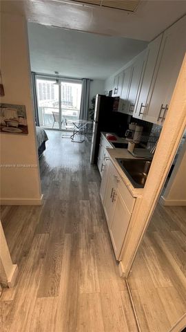 19201 Collins Avenue 611, Sunny Isles Beach, FL 33160