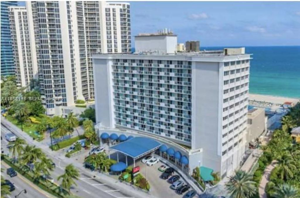 19201 Collins Avenue 611, Sunny Isles Beach, FL 33160