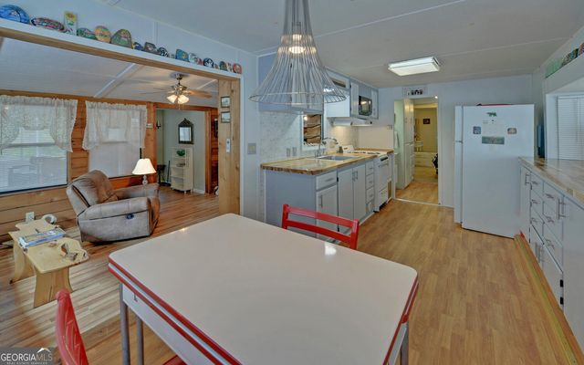 76 Periwinkle Lane, Cleveland, GA 30528