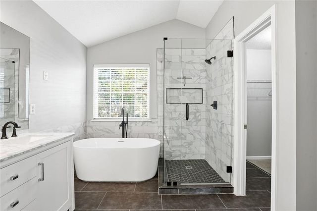 2157 Capella SW Circle, Atlanta, GA 30331