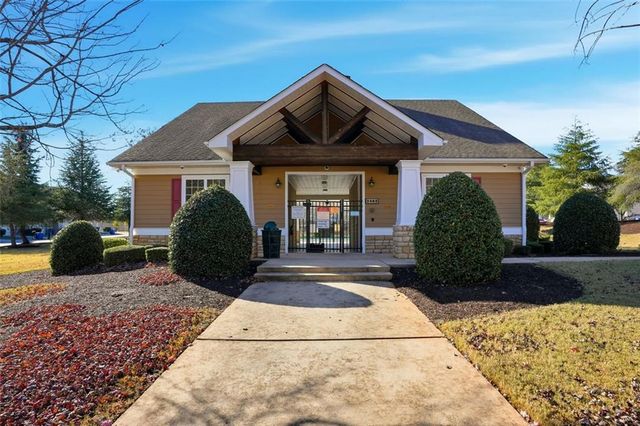 2157 Capella SW Circle, Atlanta, GA 30331