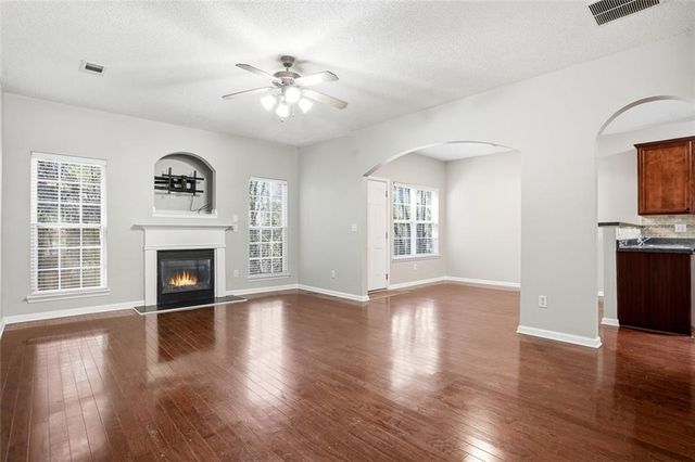 2157 Capella SW Circle, Atlanta, GA 30331