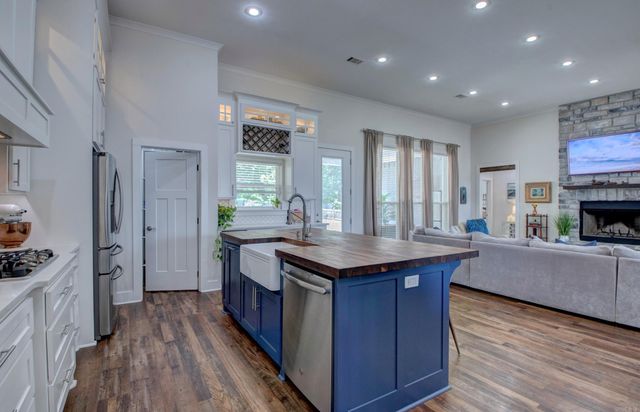 2000 Josh Drive, Conway, AR 72034