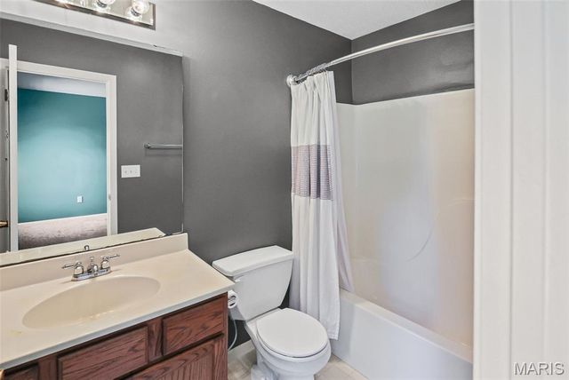 110 Bayfield Drive, Glen Carbon, IL 62034