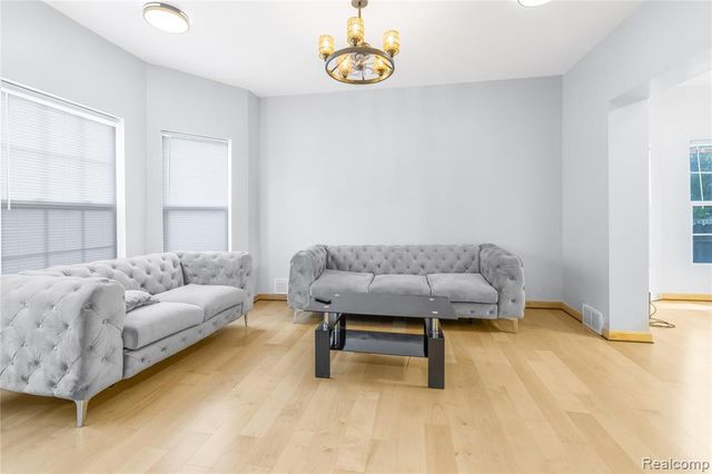 1261 Military Street, Detroit, MI 48209