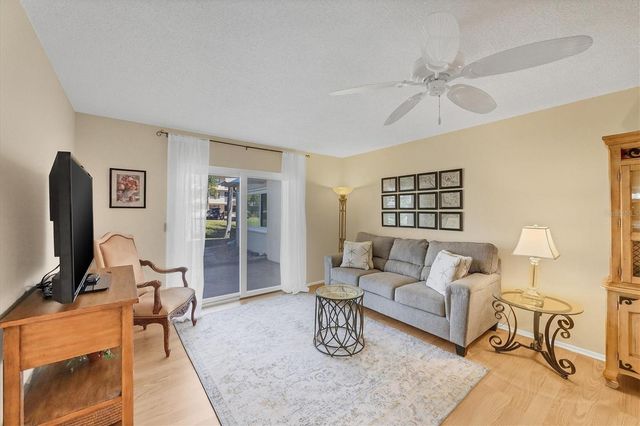 390 301 BOULEVARD W 27C, Bradenton, FL 34205