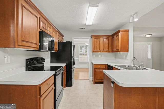 100 Loam Drive, Mcdonough, GA 30252