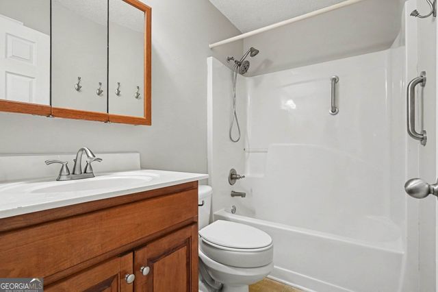 100 Loam Drive, Mcdonough, GA 30252