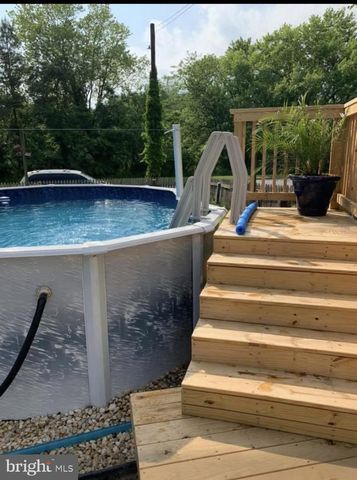 2200 ELLEN AVE, Baltimore, MD 21234