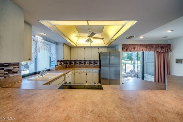 2313 SE 8th TER, Cape Coral, FL 33990