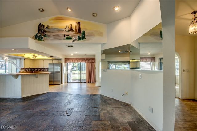 2313 SE 8th TER, Cape Coral, FL 33990