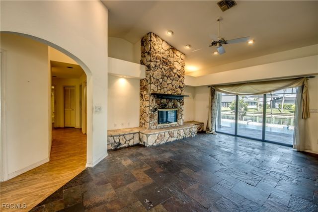 2313 SE 8th TER, Cape Coral, FL 33990