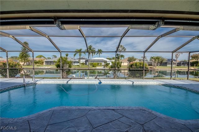 2313 SE 8th TER, Cape Coral, FL 33990