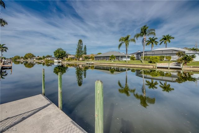 2313 SE 8th TER, Cape Coral, FL 33990