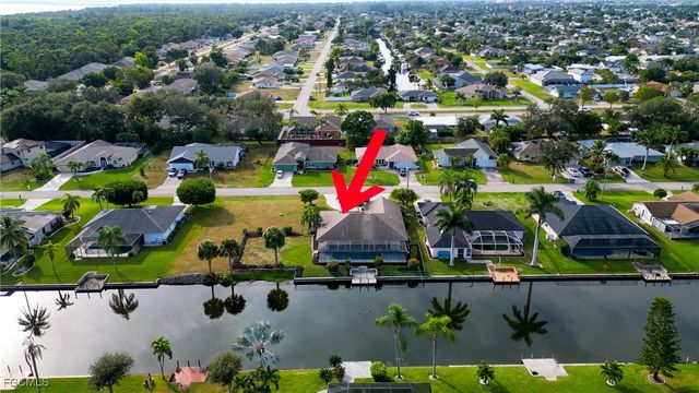 2313 SE 8th TER, Cape Coral, FL 33990