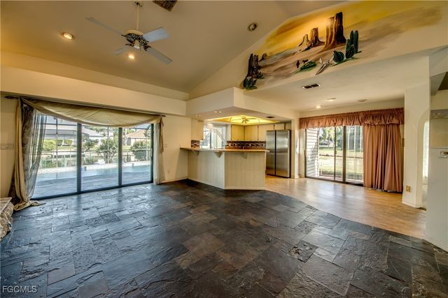 2313 SE 8th TER, Cape Coral, FL 33990