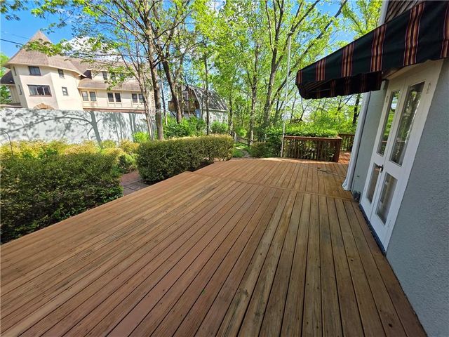 1616 Louisiana Street, Lawrence, KS 66044