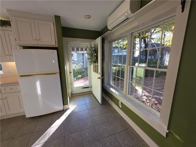 1616 Louisiana Street, Lawrence, KS 66044
