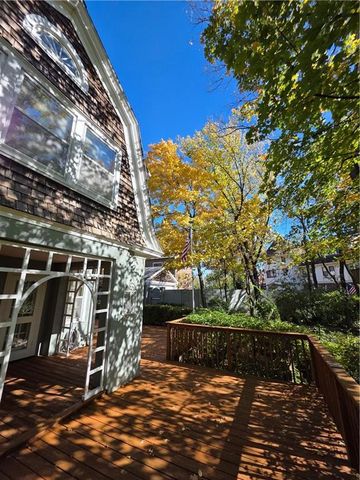 1616 Louisiana Street, Lawrence, KS 66044