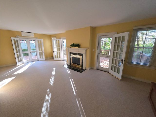 1616 Louisiana Street, Lawrence, KS 66044