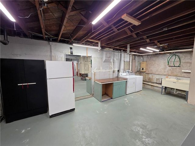 1616 Louisiana Street, Lawrence, KS 66044