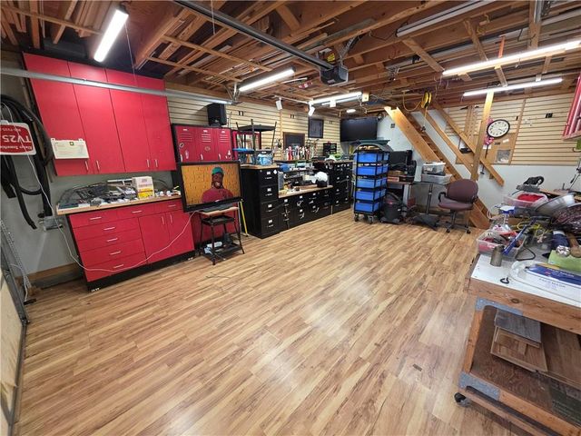 1616 Louisiana Street, Lawrence, KS 66044