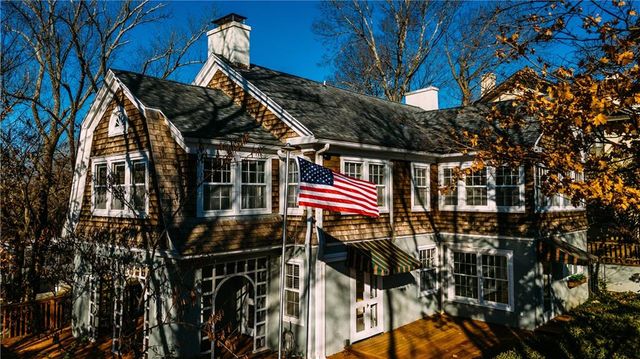 1616 Louisiana Street, Lawrence, KS 66044