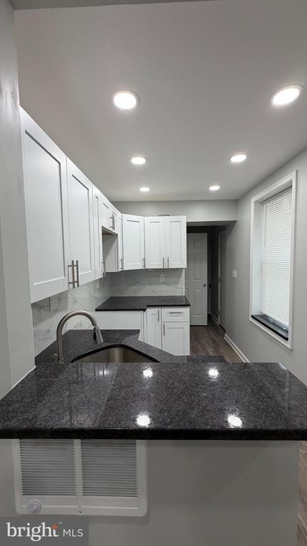 2612 N PALETHORP ST, PHILADELPHIA, PA 19133 — photo 4