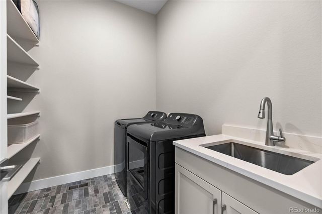 7301 Canyon Sky Trail, Castle Pines, CO 80108