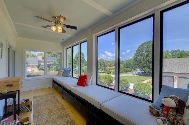 118 Saint Andrews Boulevard, Campobello, SC 29322
