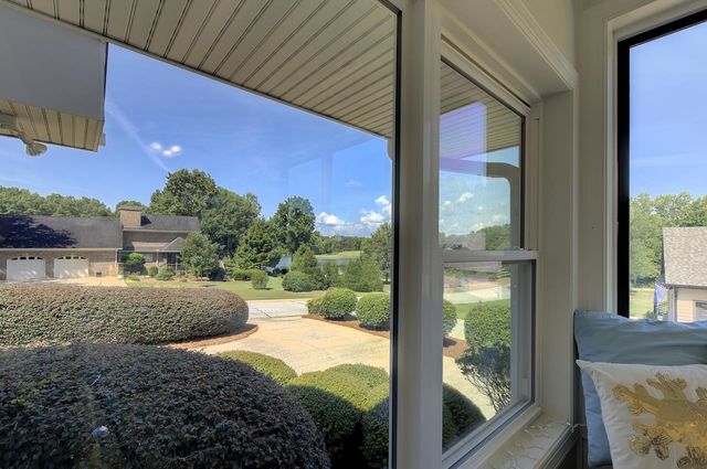 118 Saint Andrews Boulevard, Campobello, SC 29322