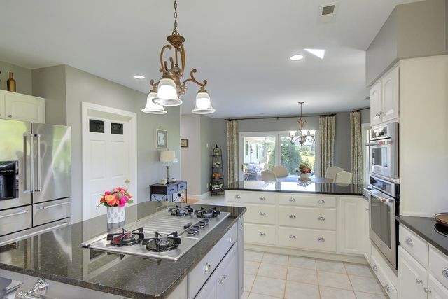 118 Saint Andrews Boulevard, Campobello, SC 29322