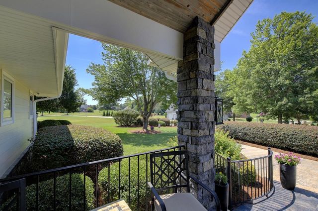 118 Saint Andrews Boulevard, Campobello, SC 29322