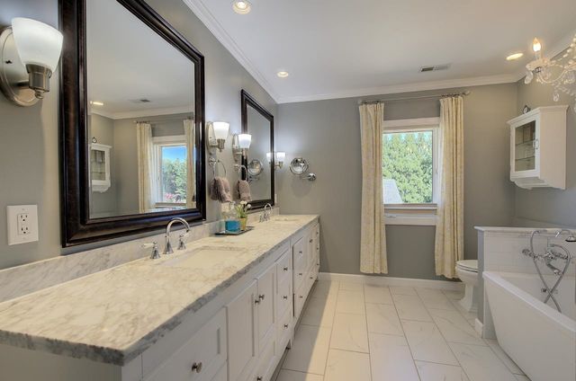 118 Saint Andrews Boulevard, Campobello, SC 29322