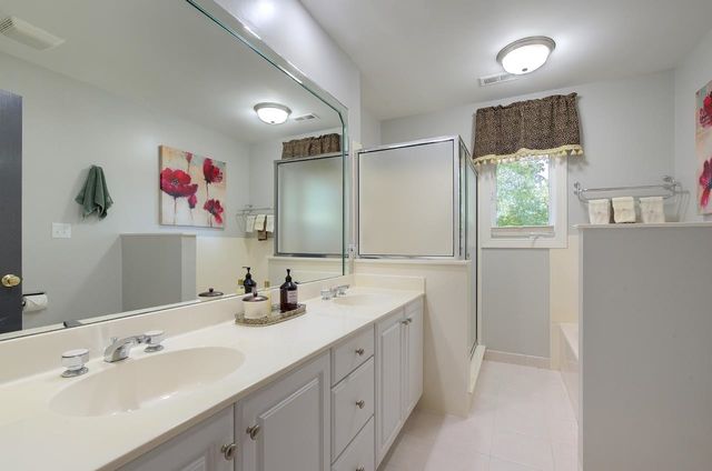 118 Saint Andrews Boulevard, Campobello, SC 29322