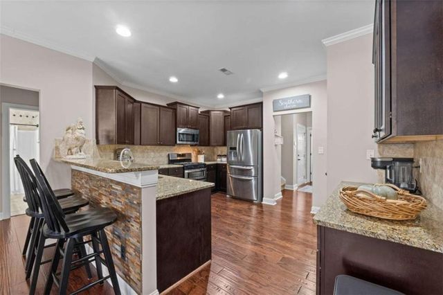 521 Timbercreek Estates Drive, Sharpsburg, GA 30277