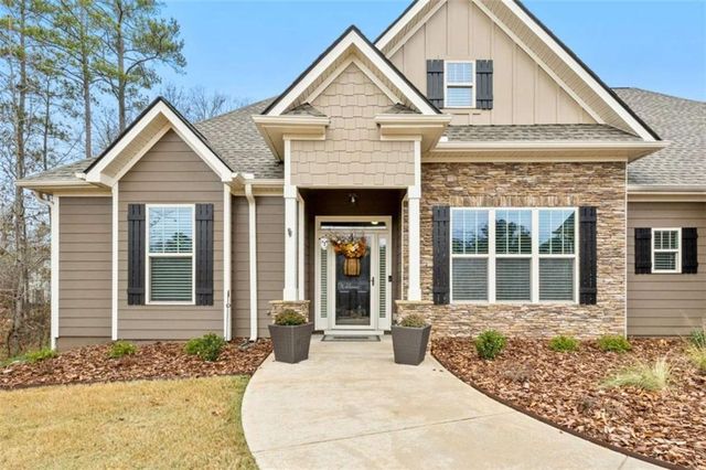 521 Timbercreek Estates Drive, Sharpsburg, GA 30277