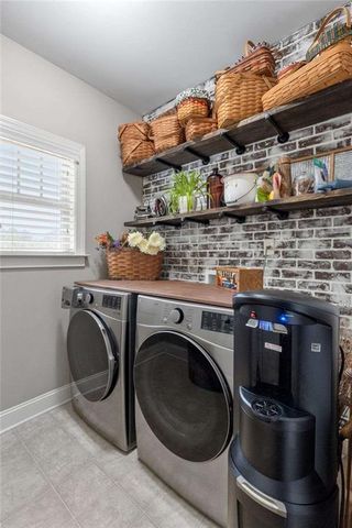 521 Timbercreek Estates Drive, Sharpsburg, GA 30277