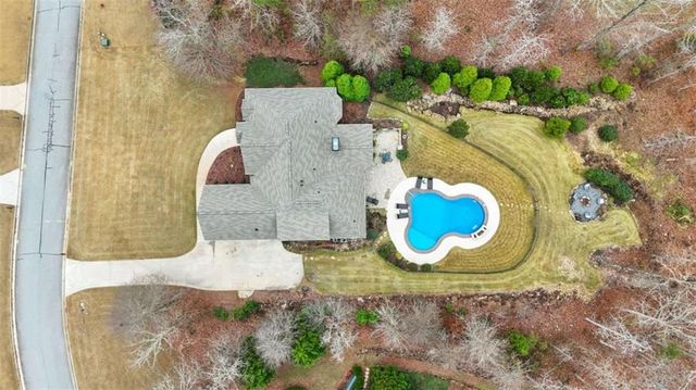 521 Timbercreek Estates Drive, Sharpsburg, GA 30277