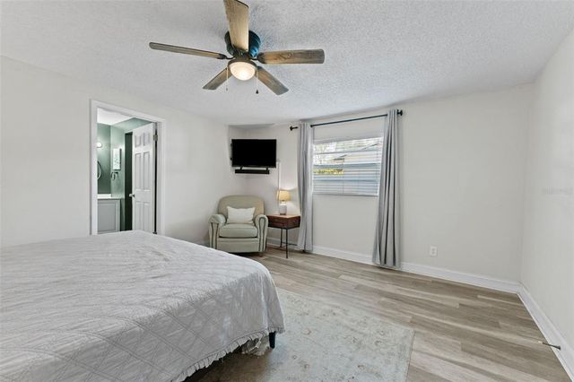 5302 S HIMES AVENUE, Tampa, FL 33611