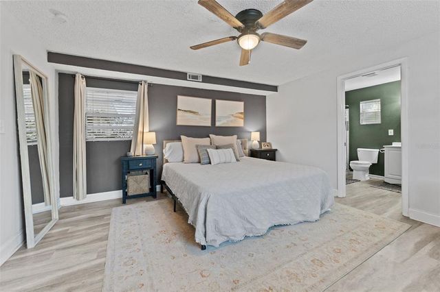 5302 S HIMES AVENUE, Tampa, FL 33611