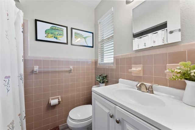 5302 S HIMES AVENUE, Tampa, FL 33611
